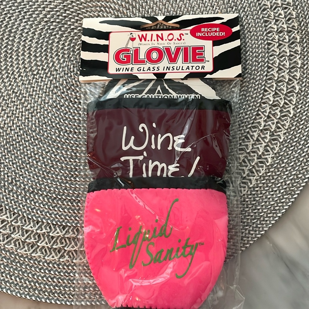 Wine glass insulator